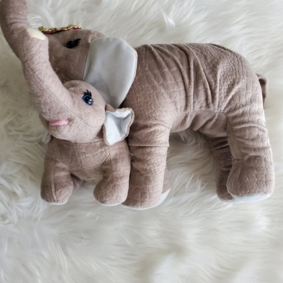 Barnum & Bailey Ringling Bros Circus Stuffed Plush Mother & Baby Elephant W Book - Picture 9 of 12